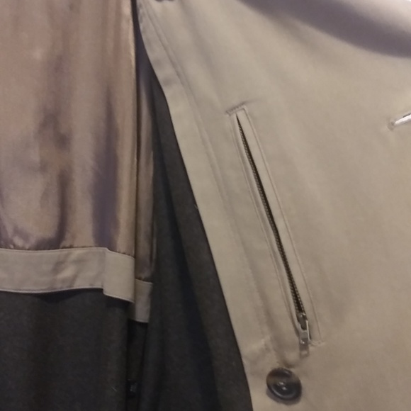 Awesome Men's Trench coat by Joseph Abboud - Picture 6 of 8